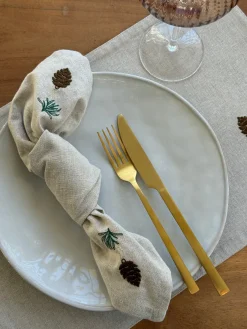 Bestiksæt 16 dele i Guld farve.