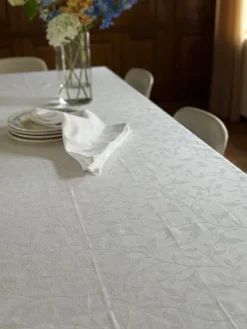 Dug i Jacquard METTE (140x320cm) Hvid