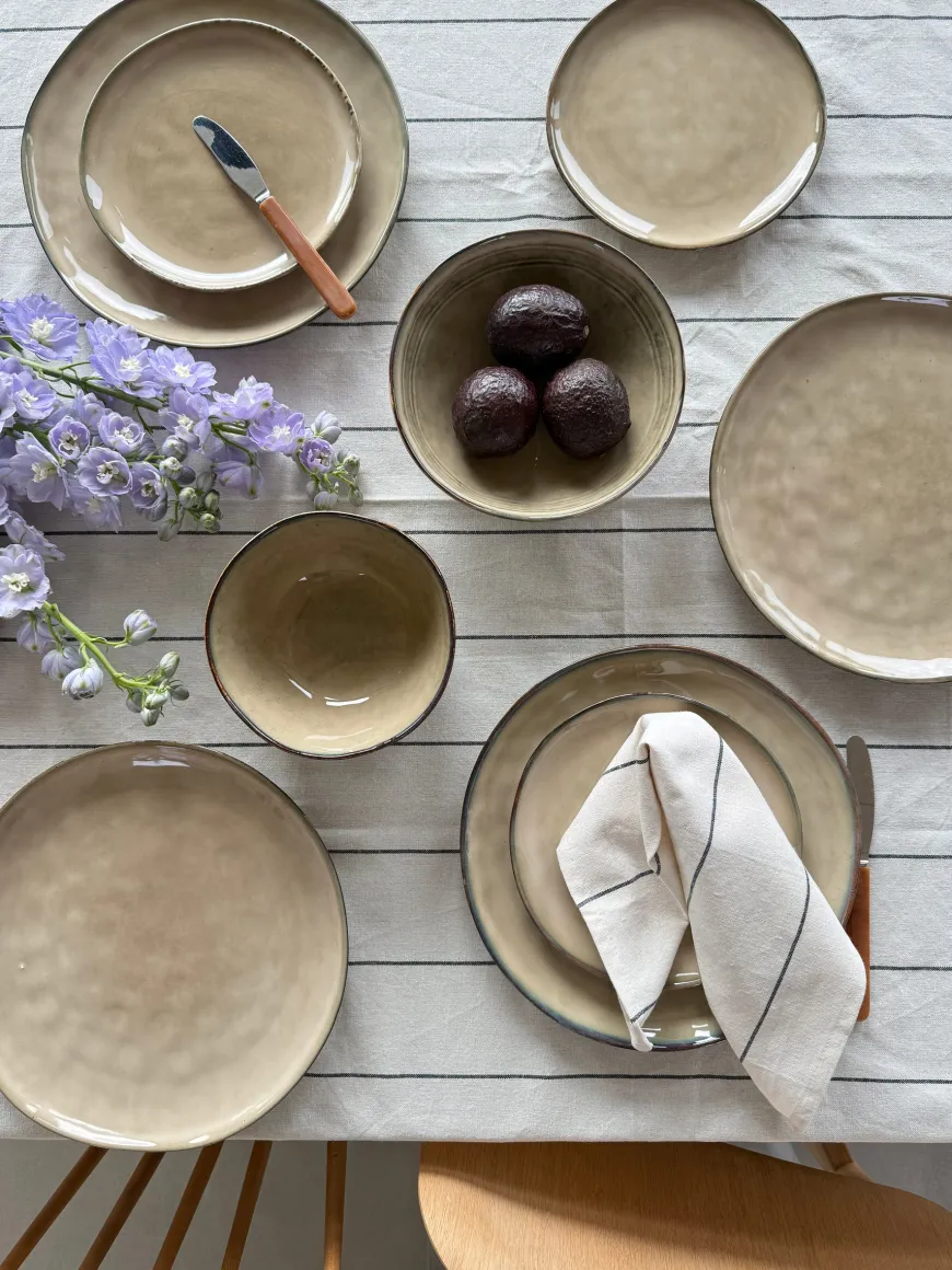 Dug m Natur og Sort Stribe FREYA (140x220cm)