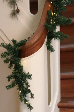 Kunstig Granguirlande m. LED