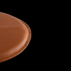 Rund Skindpude. Cognac