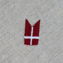 Stofserviet m. Broderet Dansk flag( 40x40cm) Hørfarve