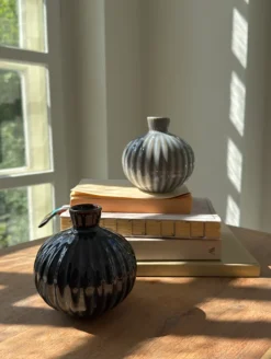 Vase EVALD (11x11x11cm) Blå